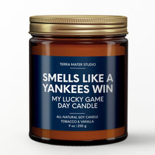 Load image into Gallery viewer, smells like a new york yankees win scented candle with lid on
